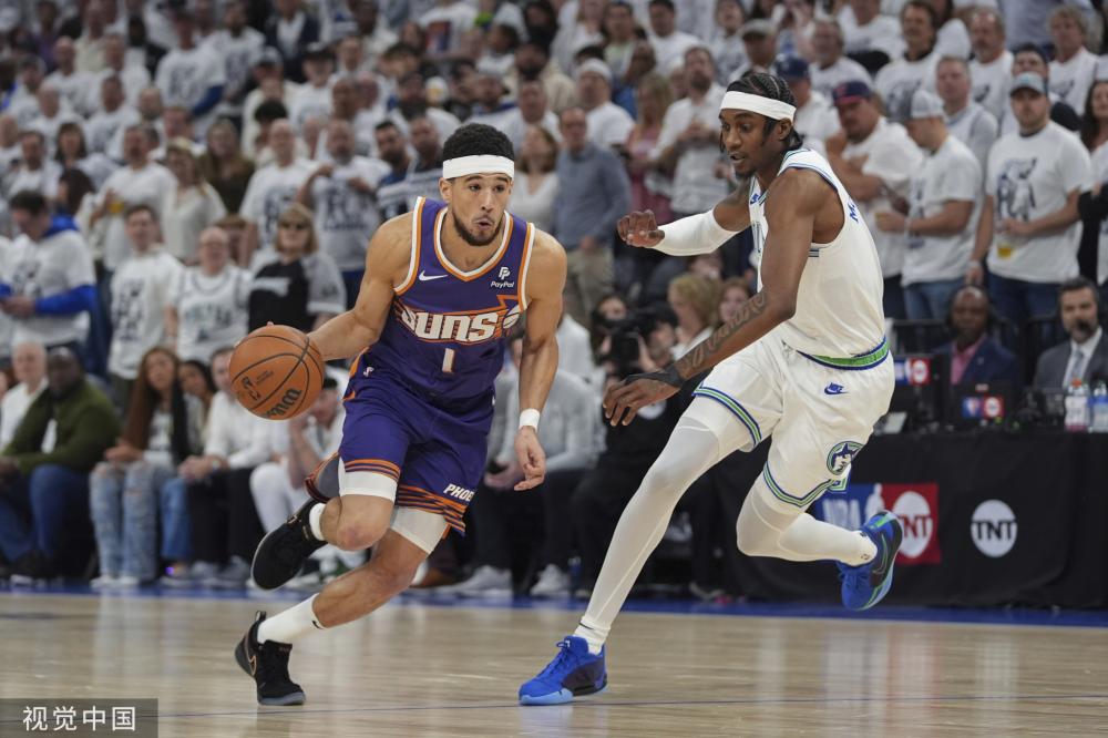 在他遭遇伤 在他遭遇伤